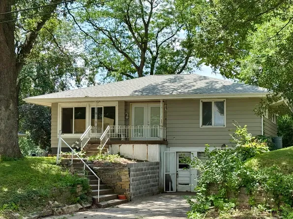 2014 Bidwell Rd, Muscatine, IA 52761