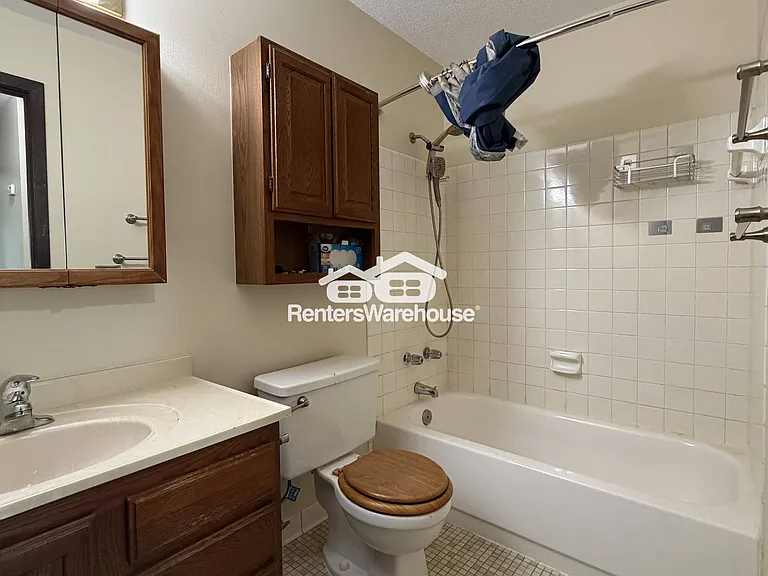 1601 N Innsbruck Dr #302 — Photo 13