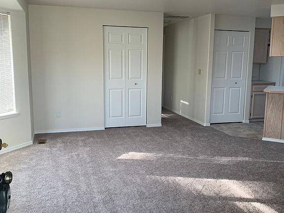 4th image of 2716 176th St NE