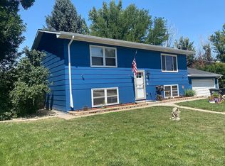 608 Seahawk Dr, Rapid City, SD 57701