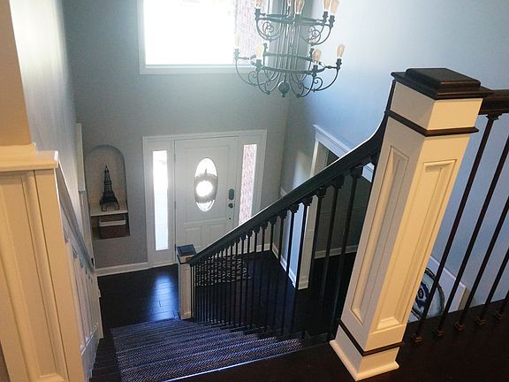 2nd image of 2804 Sandhurst Dr