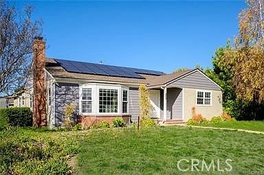 2nd image of 505 Cambridge Dr