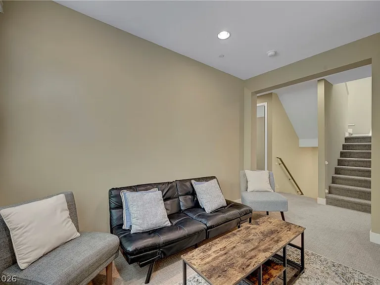 11401 Gravitation Dr — Photo 16