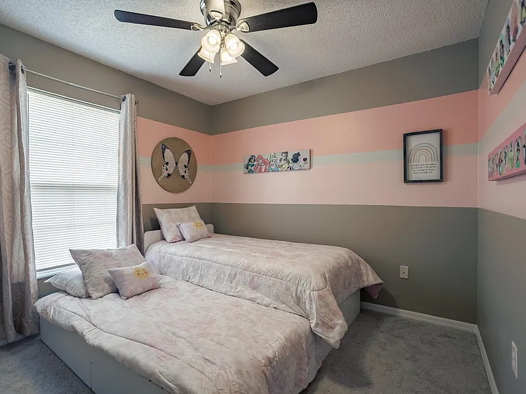 341 Aster Dr — Photo 5