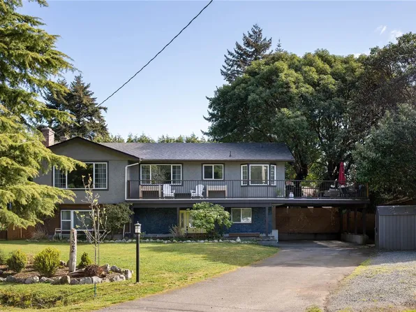 1322 Reginald Pl, Langford, BC V9B 1T6