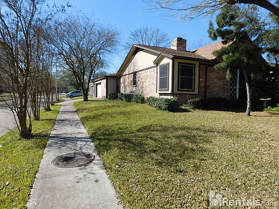 2nd image of 13238 Sherwood Oaks Dr