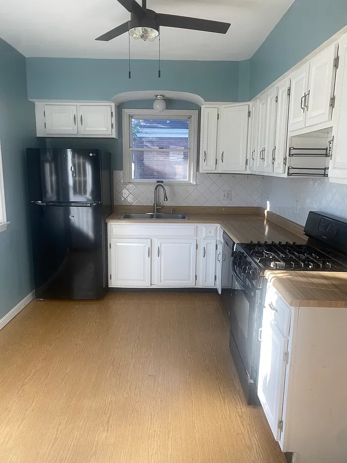3 bed, 2.0 bath, 1598 sqft, $1,725 — Photo 2