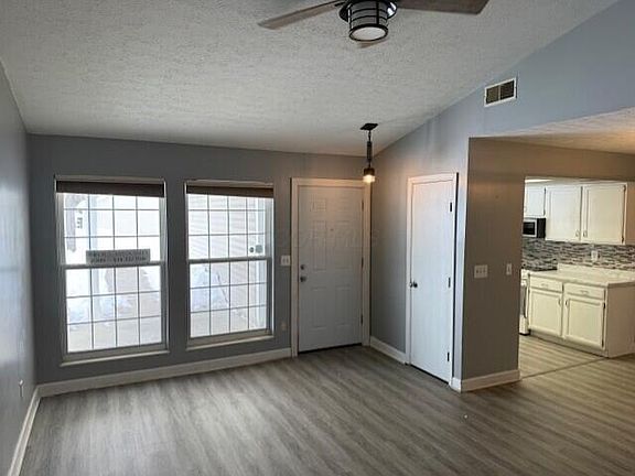 5th image of 5491 Parkshire Dr