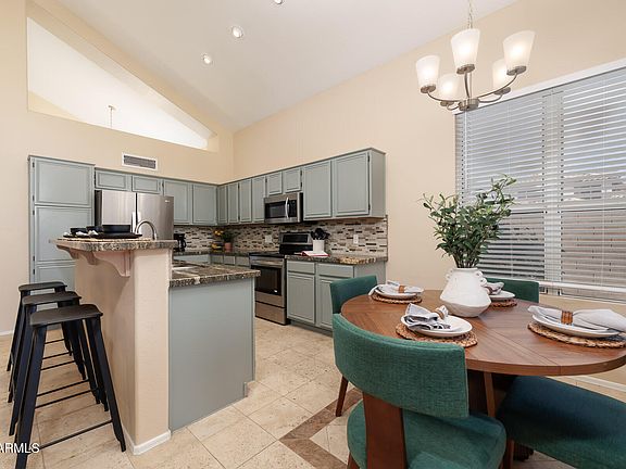 4th image of 7452 W LOS GATOS Drive