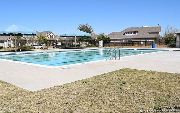4th image of 2280 Olive Hill