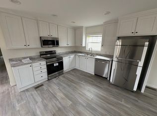 213 Woodland Dr, Greensboro, NC 27408