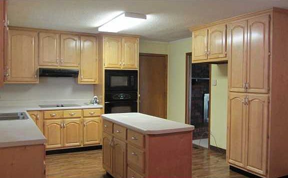 Great newer kitchen