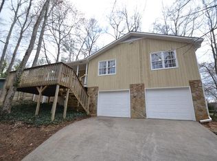 120 Creekview Dr, Woodstock, GA