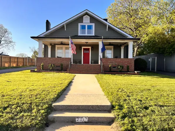 211 NE Main St, Easley, SC 29640