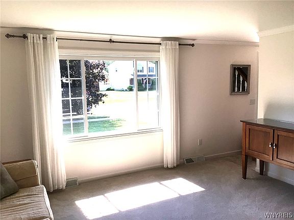5th image of 6377 Mayflower Ln