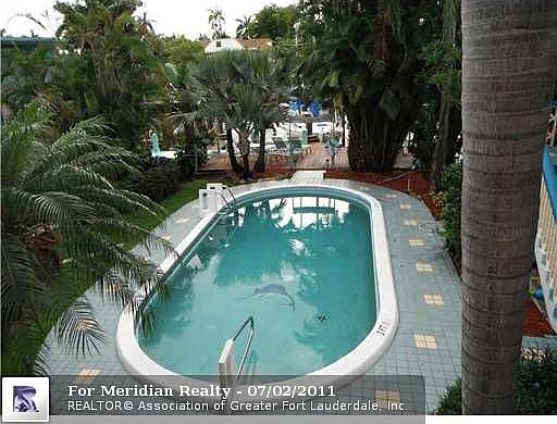 4th image of 90 Isle Of Venice Dr #4/4A