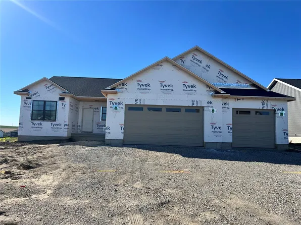 1511 Cardinal Dr, Fairfax, IA 52228