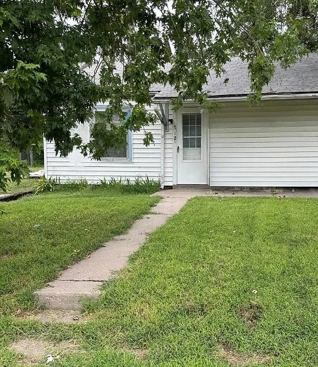 710 N Van Buren St #712