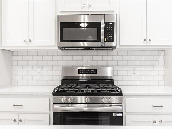 3rd image of 3808 Lleyton Dr