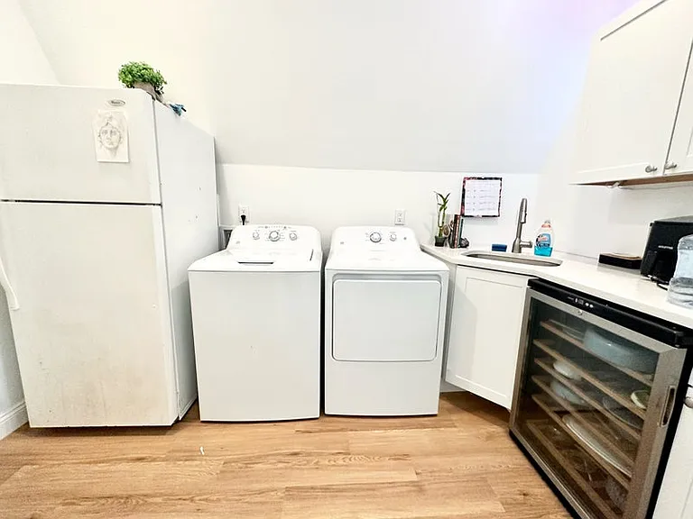 16 Rutherford Pl #1 — Photo 10