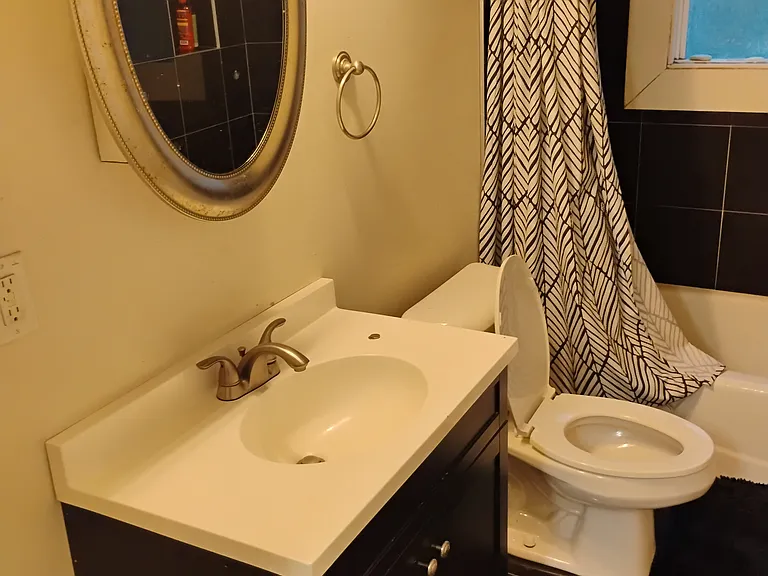 775 Bellemeade Ave NW — Photo 2