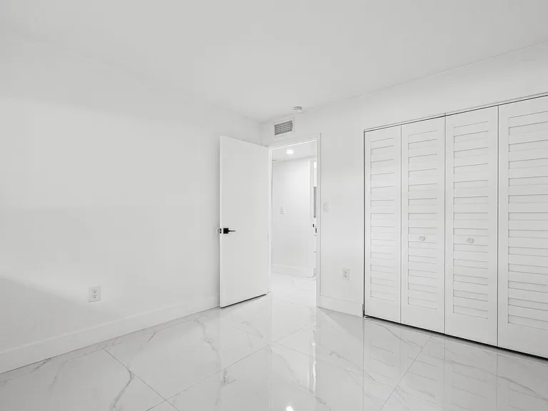 510 W Park Dr #104-3 — Photo 7