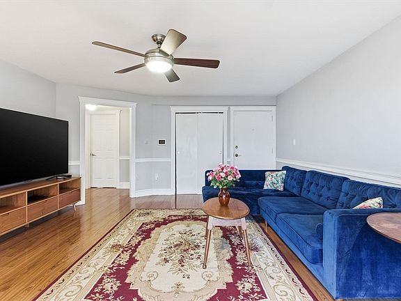 4th image of 78 Edgelawn Ave APT 8