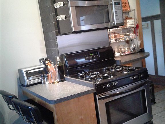 4th image of 1423 Lauderdale Ave