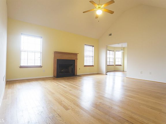4th image of 1698 Bennett Dr #46