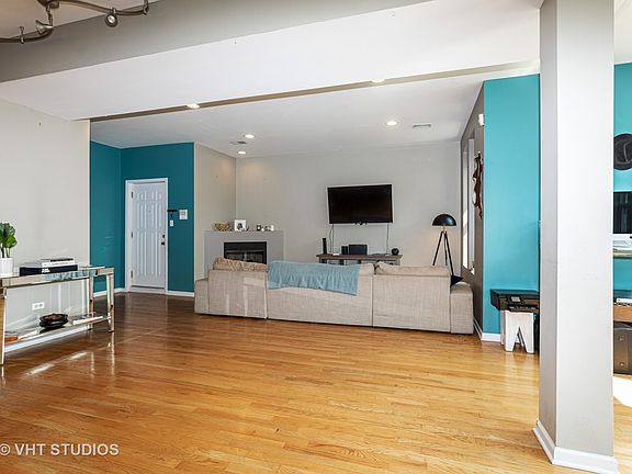 4th image of 4718 S Ingleside Ave Unit 2S