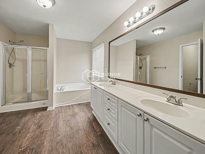 1144 Alden Glen Dr — Photo 11