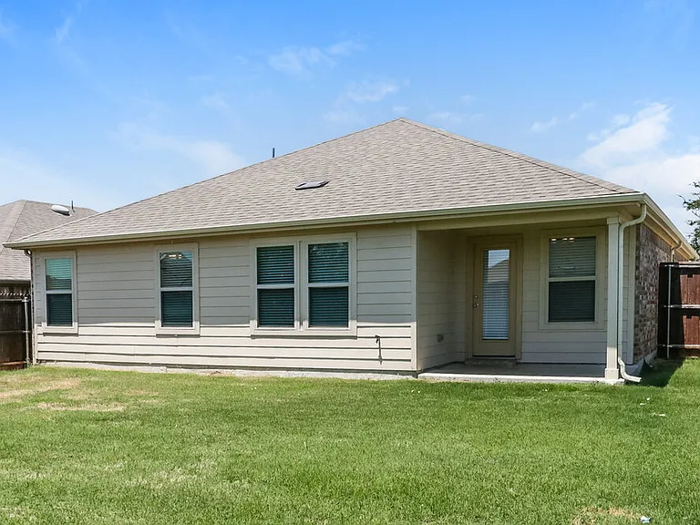 980 Alton Dr — Photo 15