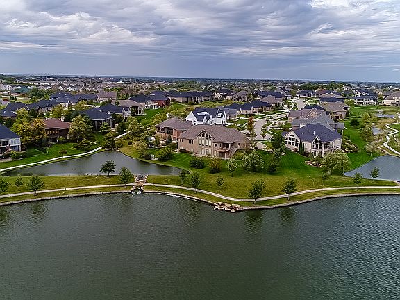 2nd image of 7721 S 97th Bay