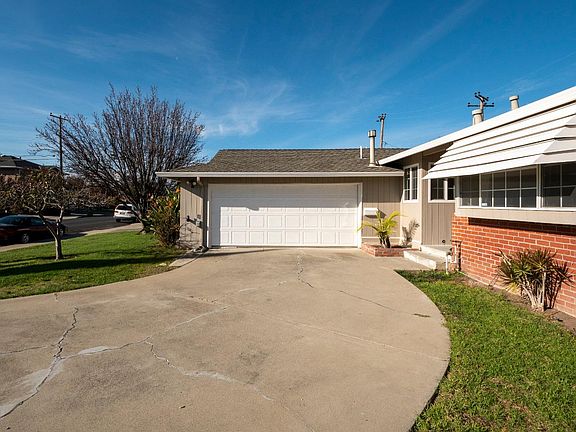 3rd image of 3043 Alexander Ave