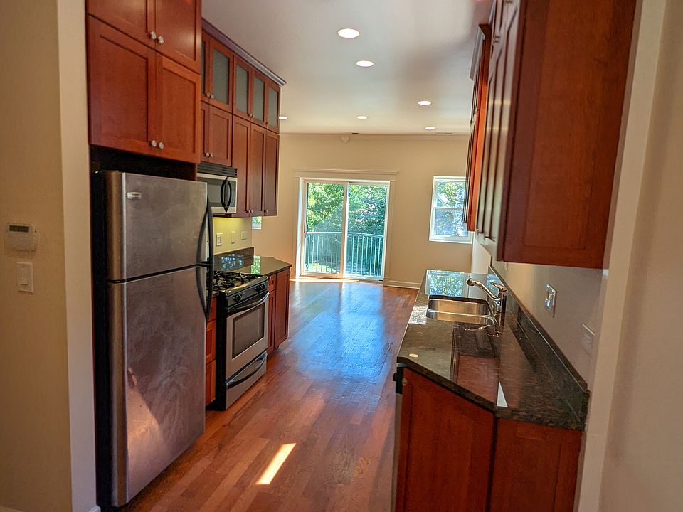 1st image of 2844 N Hamlin Ave
