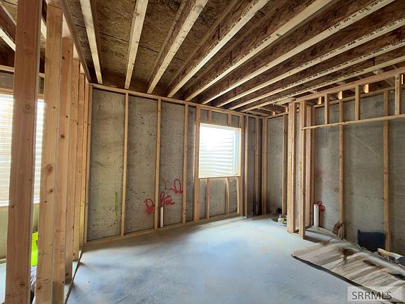 4th image of 1315 Falcon Ridge Dr