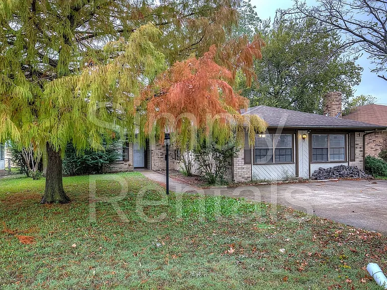 6716 Sayle St — Photo 3