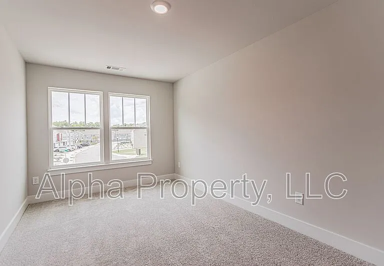 124 Keel Ln — Photo 17