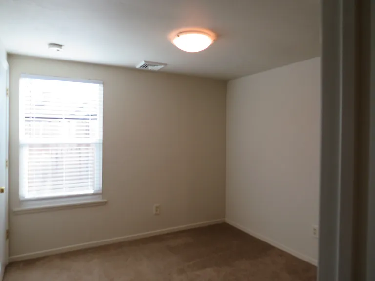 3100 58th St — Photo 10