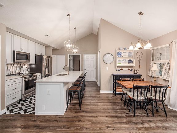 2nd image of 6011 Warbling Ln #33
