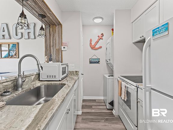 4th image of 1101 W Beach Blvd #104-B