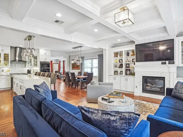 44 Meyersville Rd, Chatham Twp., NJ 07928