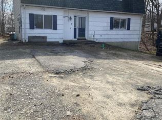 11 Freezer Rd, Middletown, NY 10941