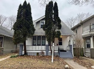 2927 S Wentworth Ave, Milwaukee, WI 53207