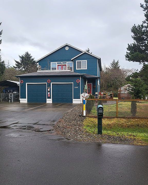 1st image of 360 Mast Ave NW
