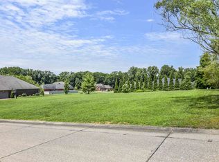 1511 Regents Park Rd, Evansville, IN 47710