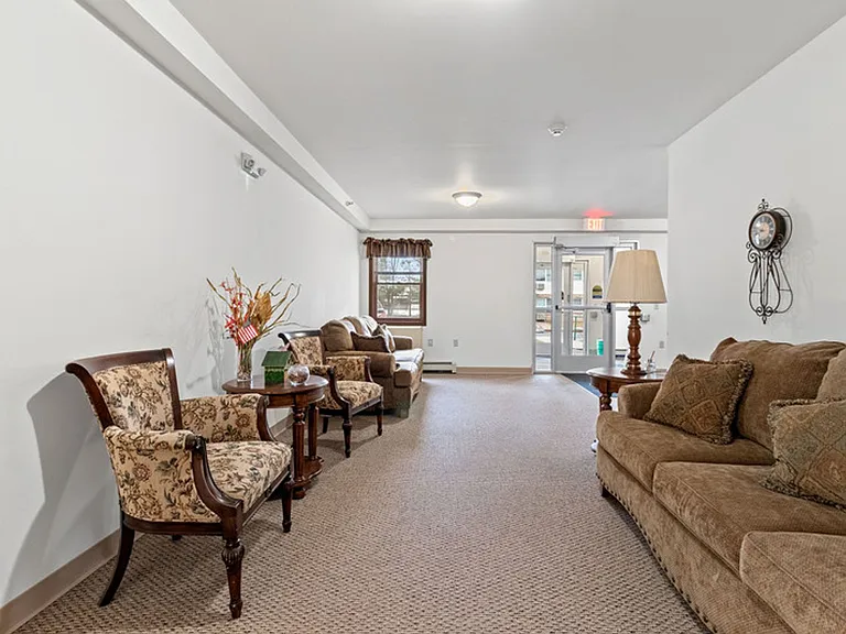 Hickory Drive and Pinecrest Apartments — Photo 55