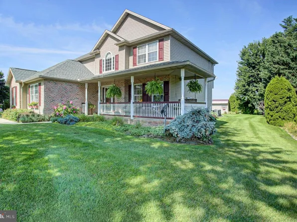 237 Hickory Ln, Shippensburg, PA 17257