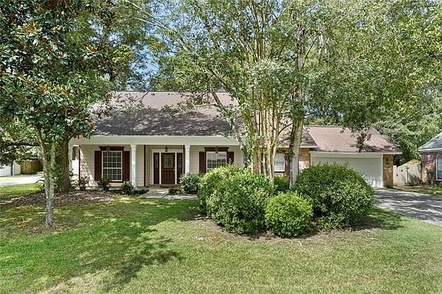 1st image of 610 Highland Ct