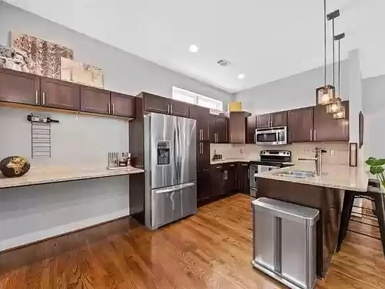 5711 Ross Ave #9 — Photo 15